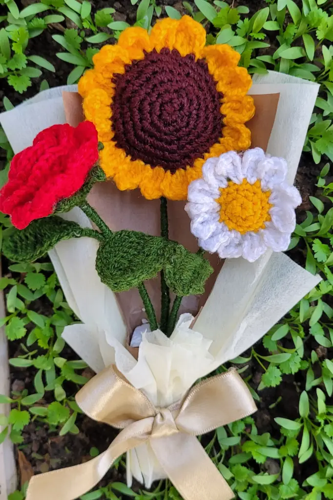 Sunflower-Rose-Daisy Bouquet