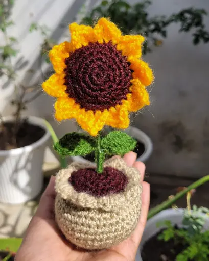 Sunflower Pot