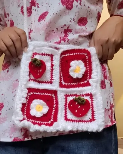 Strawberry and Daisy Convertable Purse/ Sling Bag