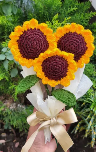 Three sunflower bouquet 