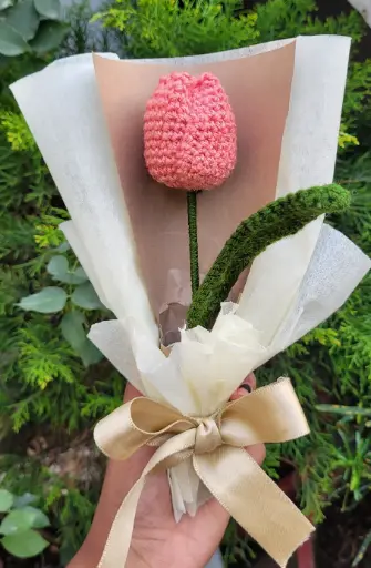 Pink tulip bouquet 