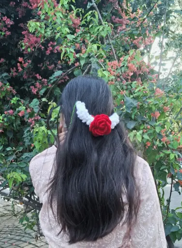 Red Rose Gajra