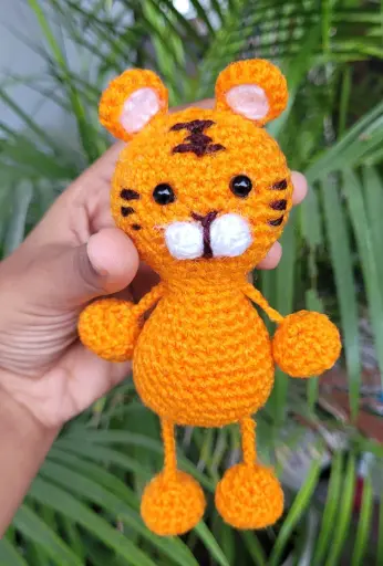 Lion hanging for car/keyring 